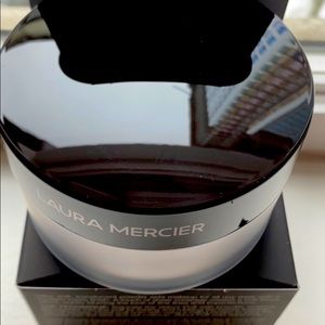 Laura Mercier Translucent Setting Powder